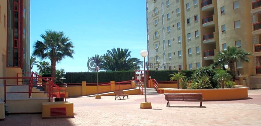 PISO FRENTE AL MAR PISCINA, GARAJE CERRADO 3 COCHES