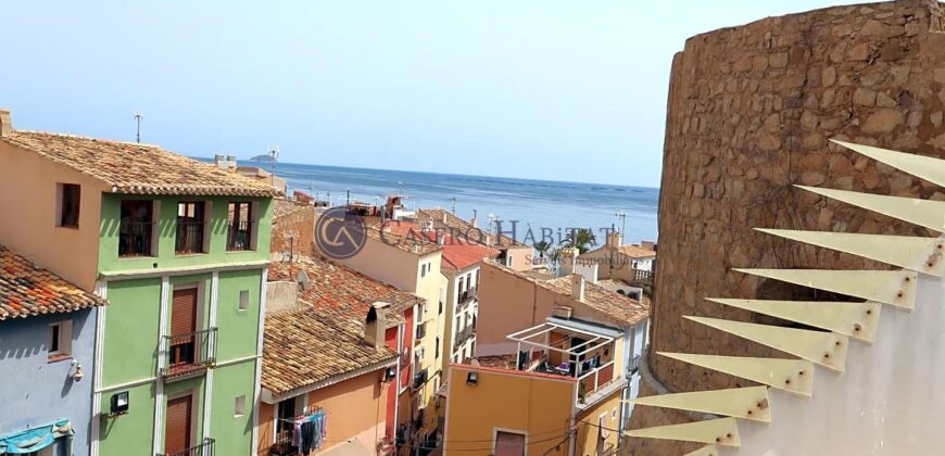 CASA ENTERA EN CASCO ANTIGUO CON GRAN PATIO Y VISTAS A REFORMAR